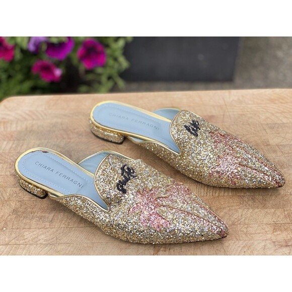 Chiara Ferragni ‘Suite Life’ Gold Glitter Palm Flat Mules Womens Size 37.5 (6.5) - Picture 1 of 6